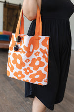 Lazy Daisy Knit Bag in Orange